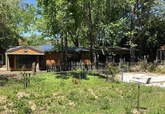 1st image of 381 Lowery Dr