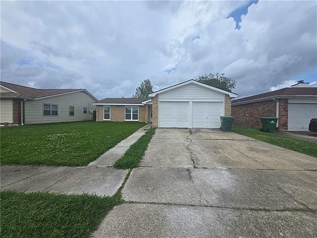 1st image of 4020 N Indigo Dr