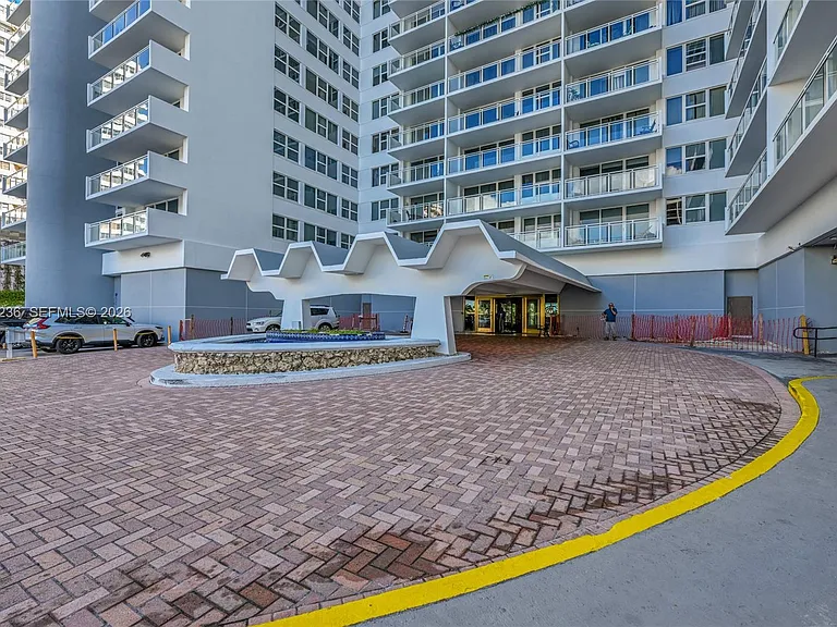 2030 S Ocean Dr #2018 — Photo 22
