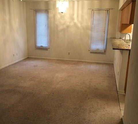 3rd image of 612 Pinewood Dr