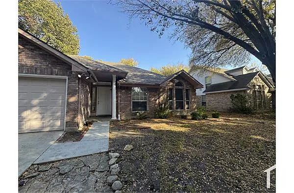 Building Photo - 7504 Bear Lake Dr