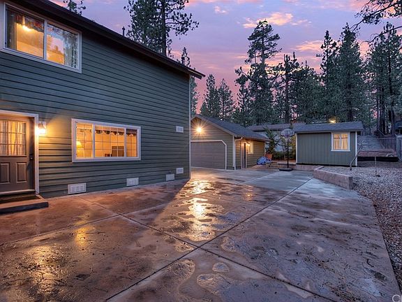 5th image of 379 Oriole Dr