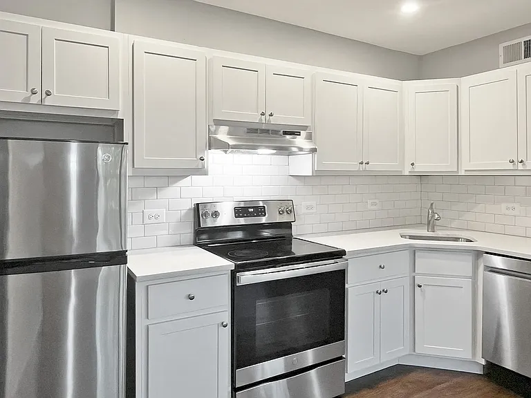 914 North Blvd. Oak Park, IL 60302 — Photo 2