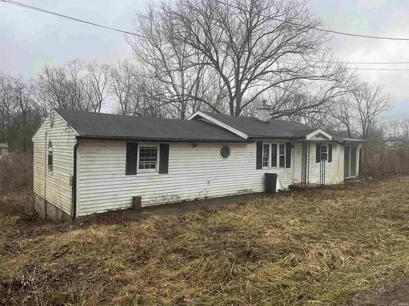 1690 E Sanders Second Ave, Bloomington, IN 47401