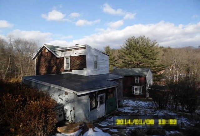 2nd image of 84 Caroline Ave