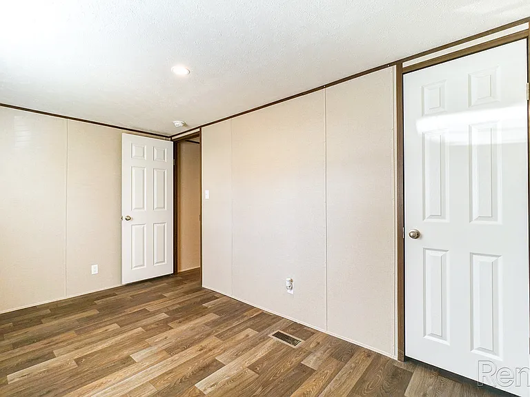 Texarkana - Rent to Own — Photo 13