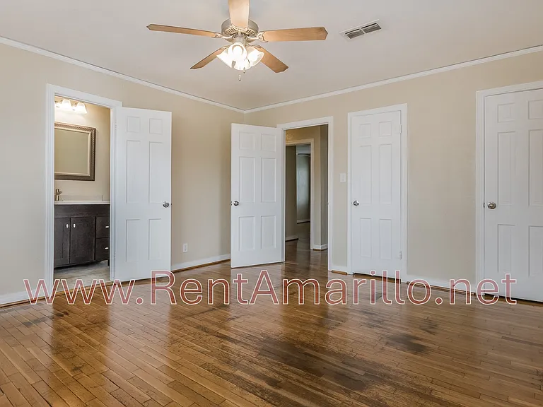 1613 Bowie St — Photo 11