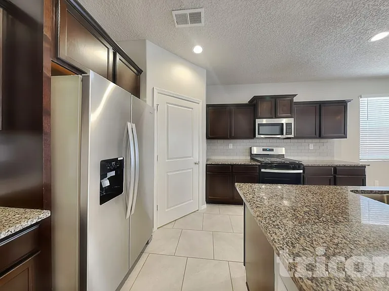 1806 Valle Vista Rd NW — Photo 6