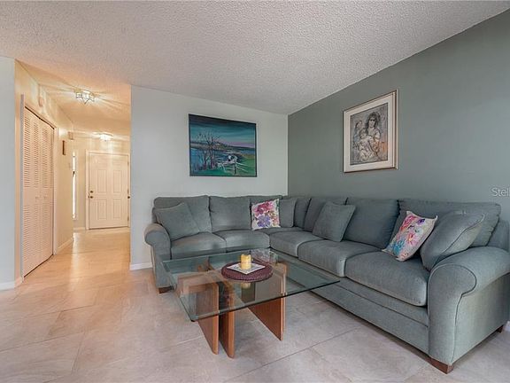 4th image of 513 Oak Haven Dr #513