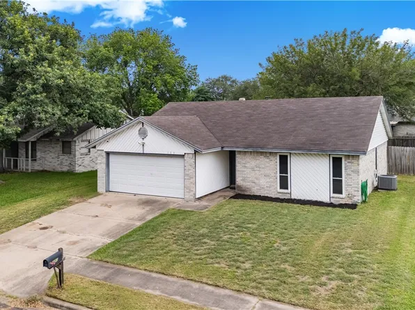 308 Trentwood Cir, Victoria, TX 77901