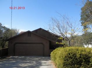 17475 Meadow View Dr, Hidden Valley Lake, CA