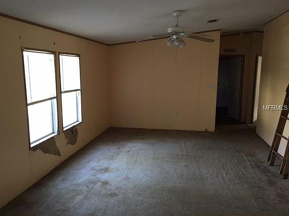 5th image of 5025 Marina Dr