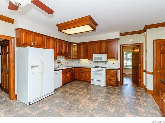 5th image of 9292 Butternut Ln