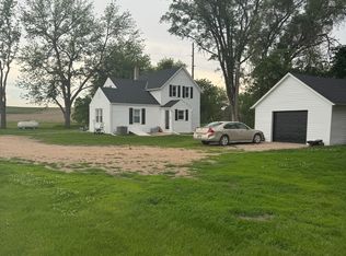 2111 County Road 27, Prague, NE 68050
