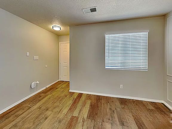 3rd image of 1509 Sierra Norte Ct NE