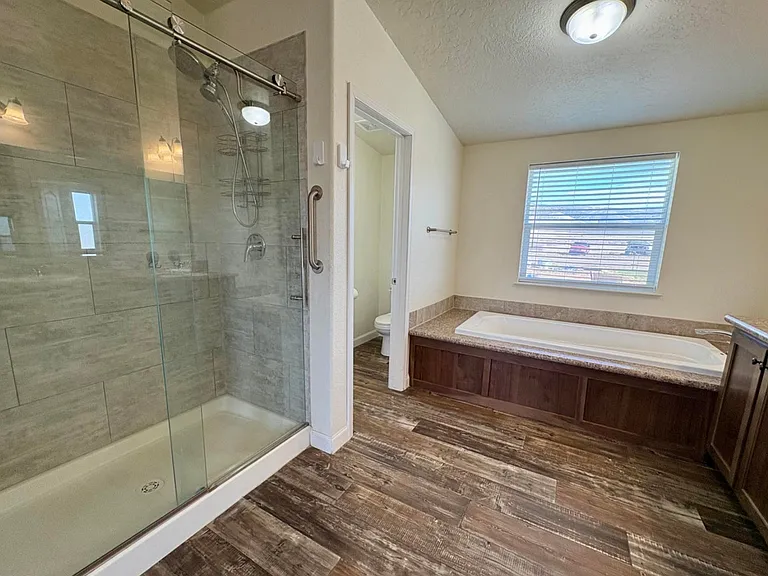 1415 Van Diest Rd — Photo 18