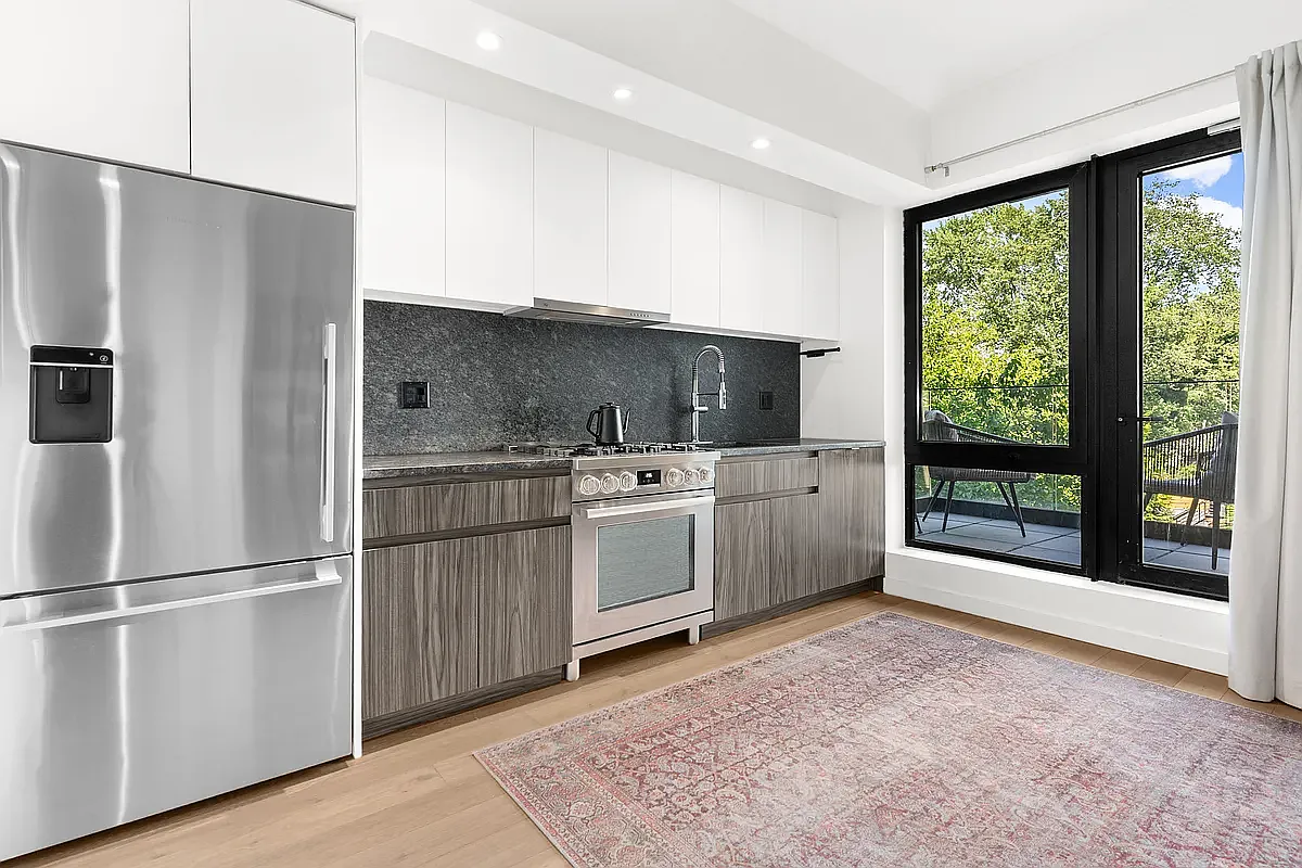 435 Tompkins Avenue — Photo 1