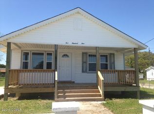 509 Live Oak St, Beaufort, NC 28516