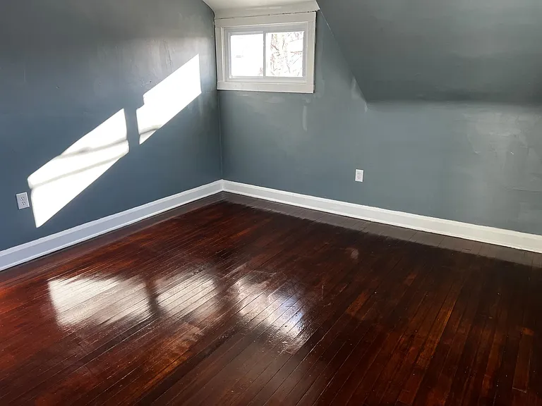 170 Hilton Ave — Photo 15
