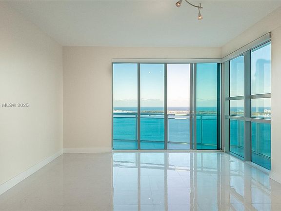 5th image of 950 Brickell Bay Dr APT 4611
