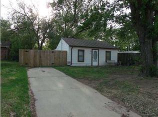 107 N Derby Ave, Derby, KS 67037