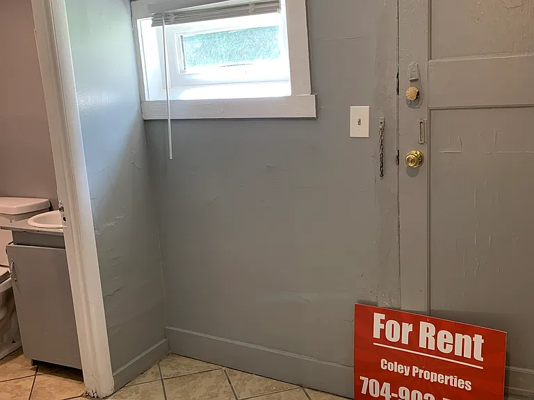 1346 Lerain Ct — Photo 17