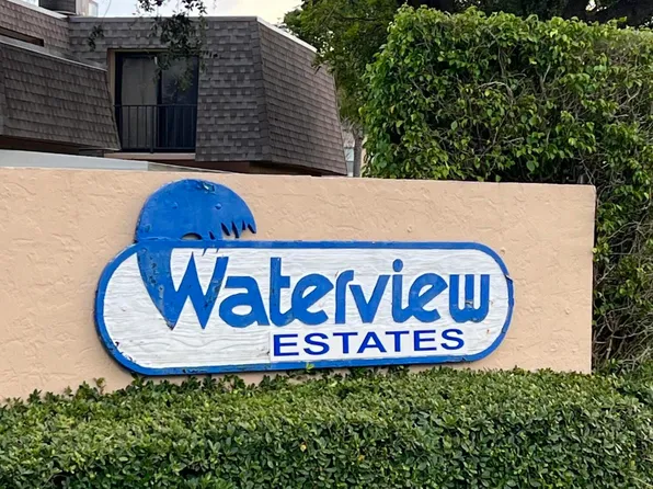 4801 Waterview Circle #4801, Palm Springs, FL 33461