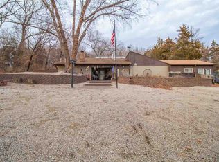 11375 Military Trail Rd, Saint George, KS 66535