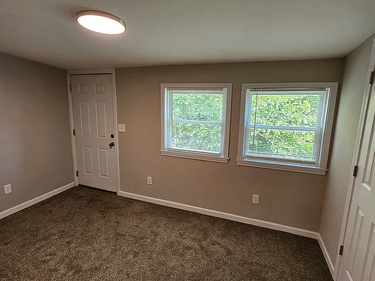 471 E Brandeis Ave #2 — Photo 40