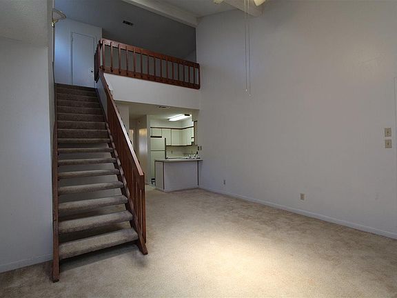 4th image of 7150 Plantation Pl #421