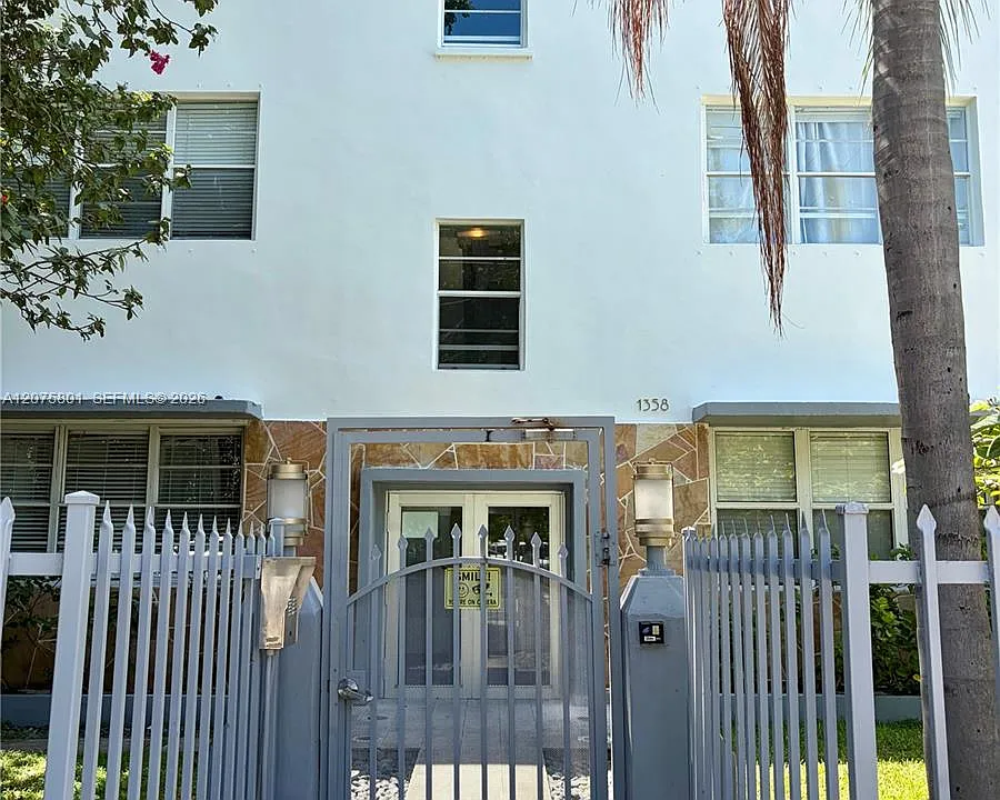 1358 Pennsylvania Ave #301