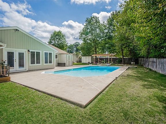 3rd image of 3645 Campion Ave