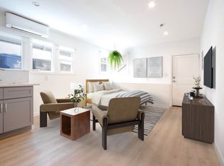 2438 7th St, Santa Monica, CA 90405