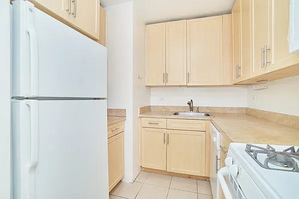 Rented by Living New York | media 3