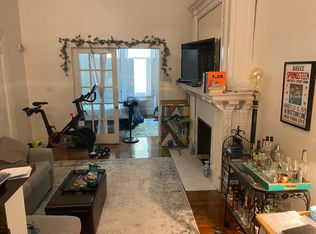 2043 Spruce St APT 1F, Philadelphia, PA 19103