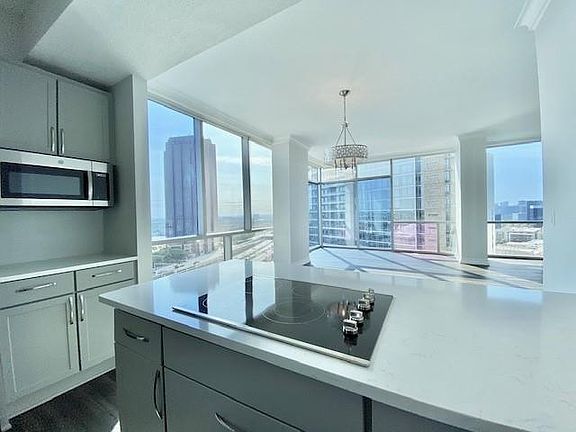 3rd image of 3001 Blackburn St #1801