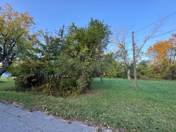 210 Charles St, Benton Harbor, MI 49022