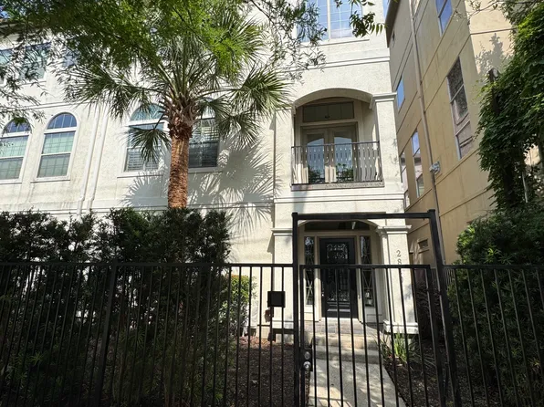 2810 Helena St, Houston, TX 77006