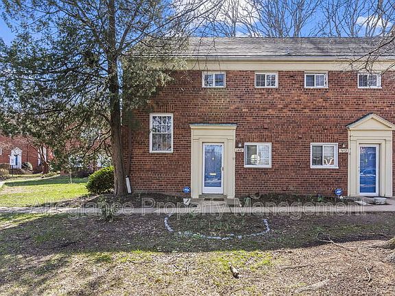 2nd image of 1400 Martha Custis Dr