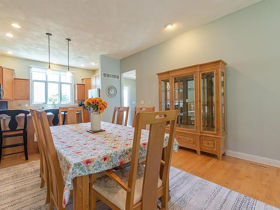 5th image of 1021 Bertram Dr