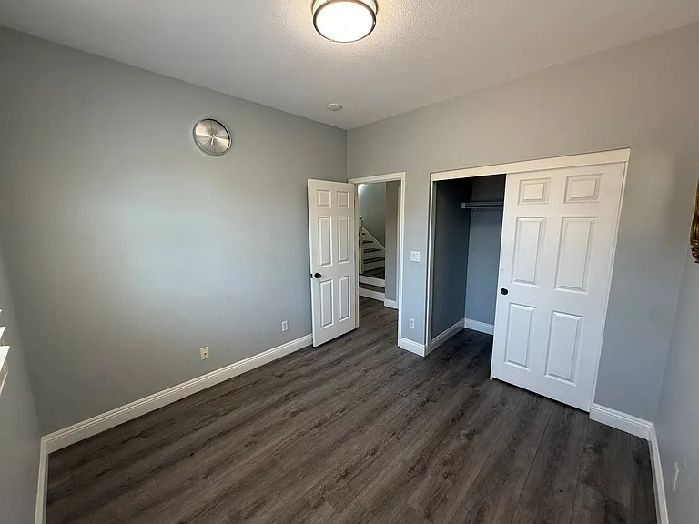5418 Halas Ct — Photo 34