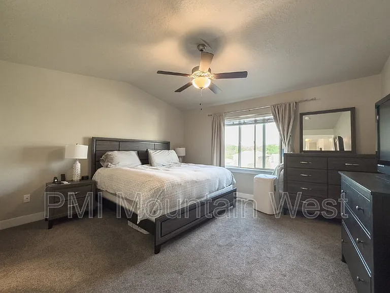 12702 S Stone Heights Dr — Photo 22