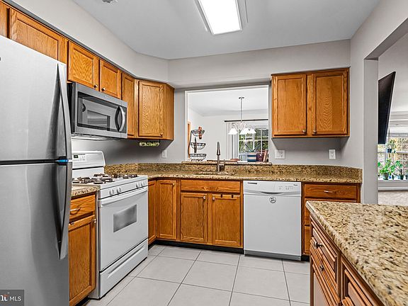 2nd image of 5706 Essex Ln