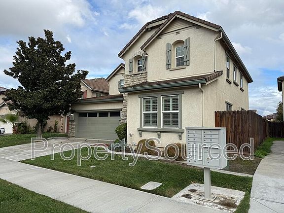2nd image of 17808 Daffodil Hill St