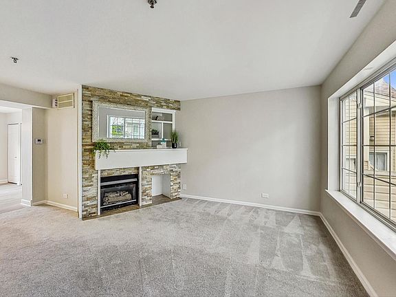 3rd image of 313 Rosebud Ct #313
