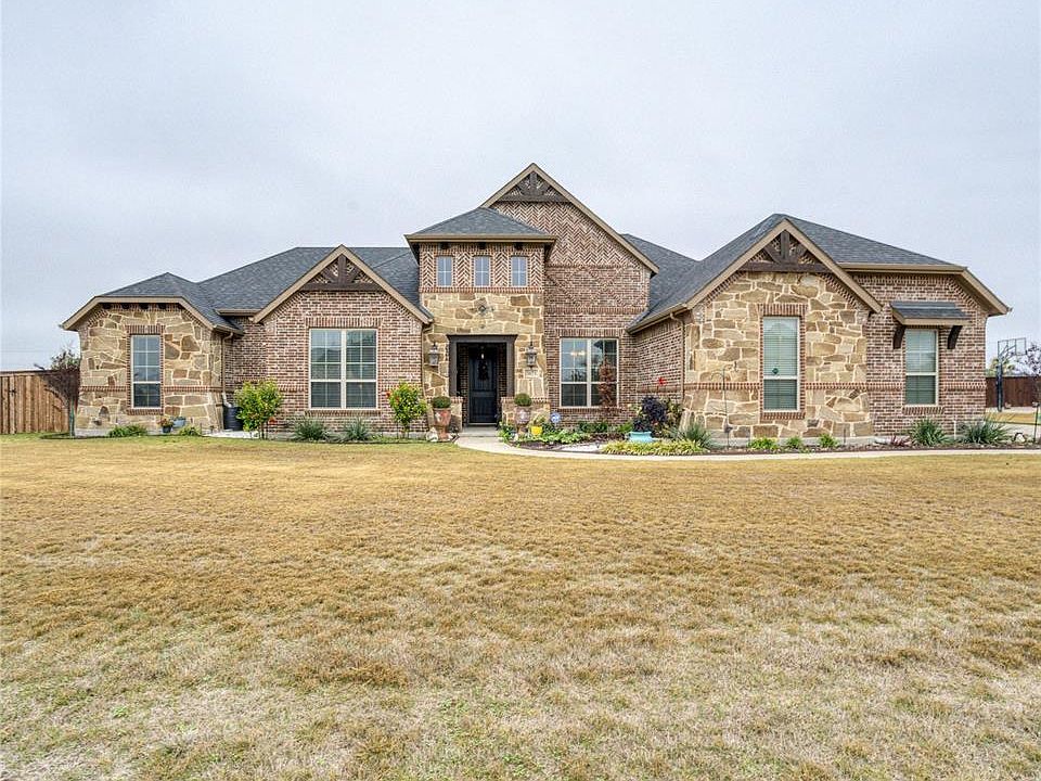 1st image of 5671 Sweetwater Dr