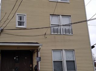 211 Winnikee Ave #3, Poughkeepsie, NY 12601