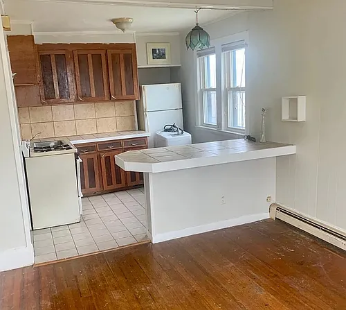 26 Beacon St #204 Photo 1