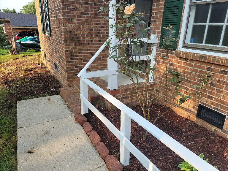 920 Wicker Ct — Photo 2