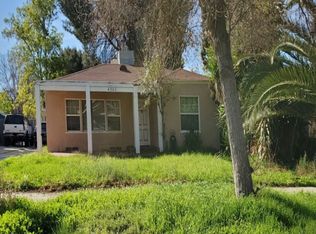 4302 Elmwood Ct, Riverside, CA 92506